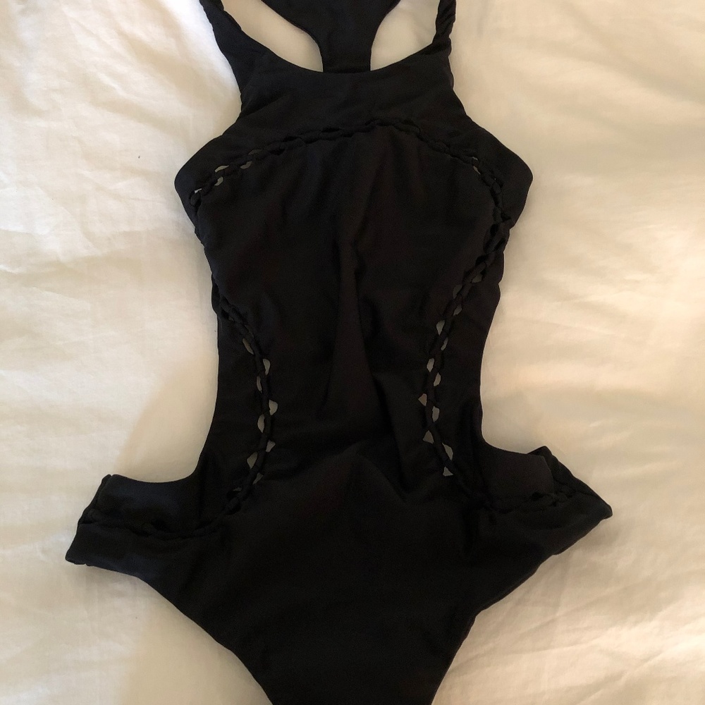 Mikoh Mahina One Piece Size Small